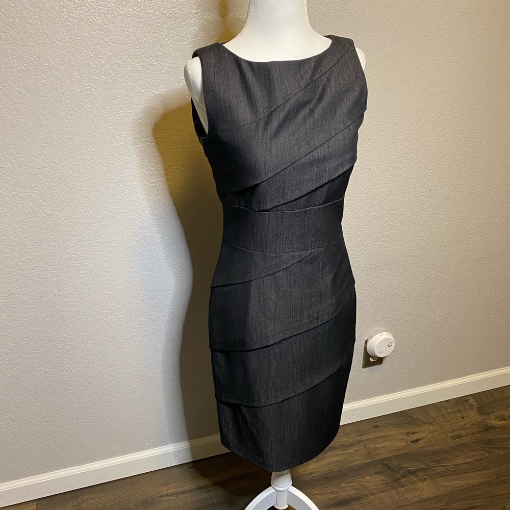 Calvin Klein body con dress